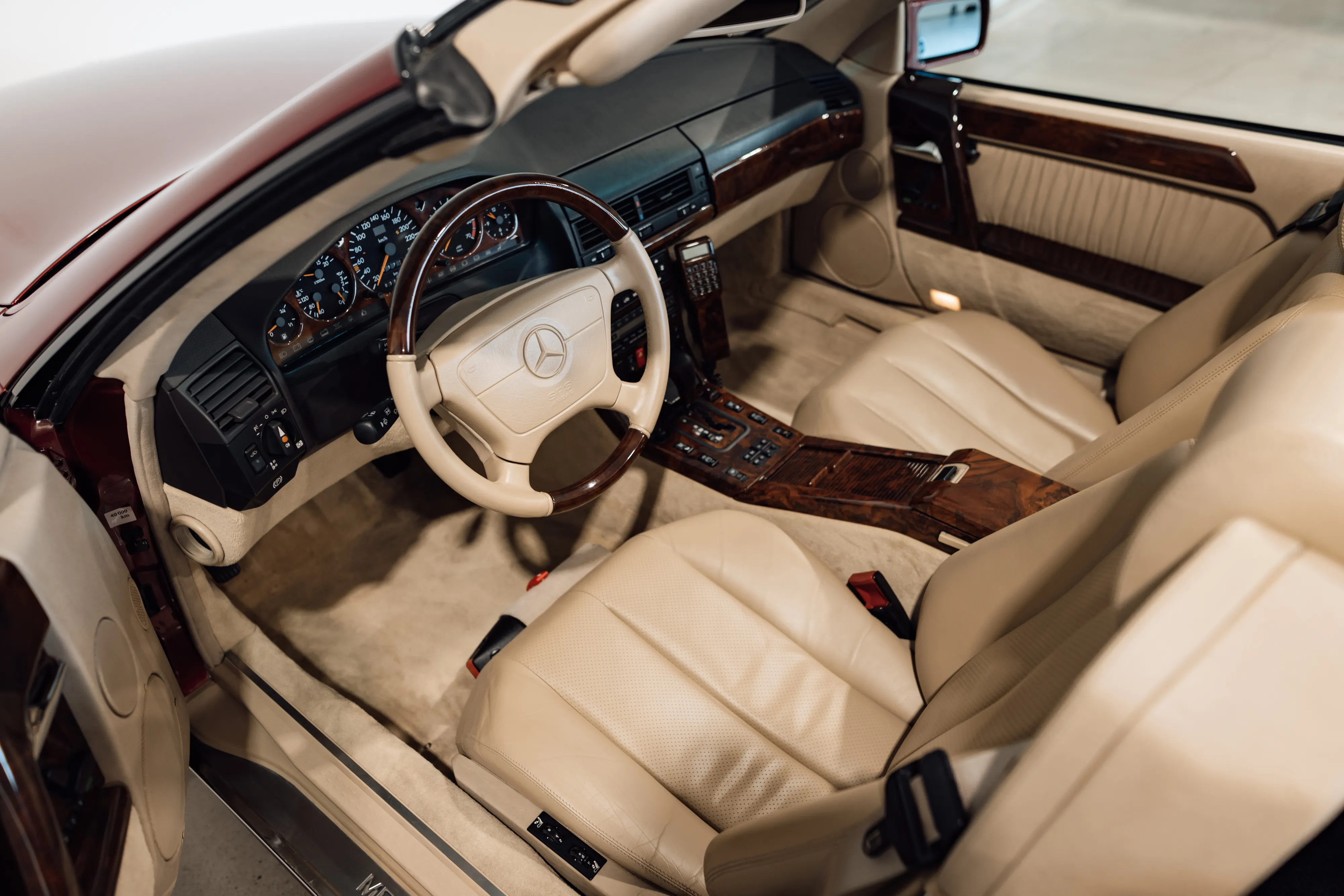 MB SL600